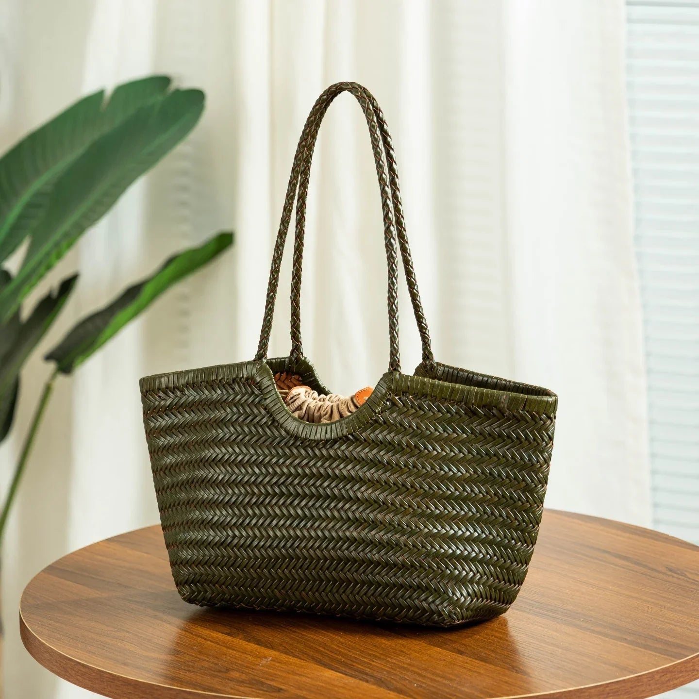 Bolso tote Bianca de piel tejida a mano