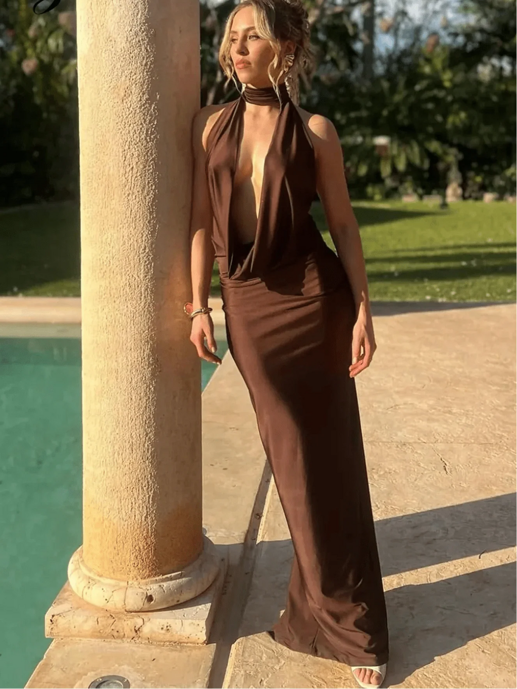 Vestido Maxi Bianca sin Mangas con Espalda Descubierta y Abertura