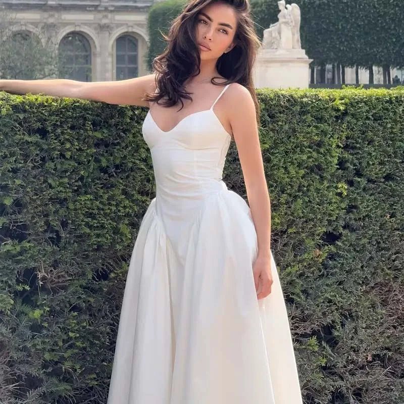 Vestido midi Luciana con tirantes finos