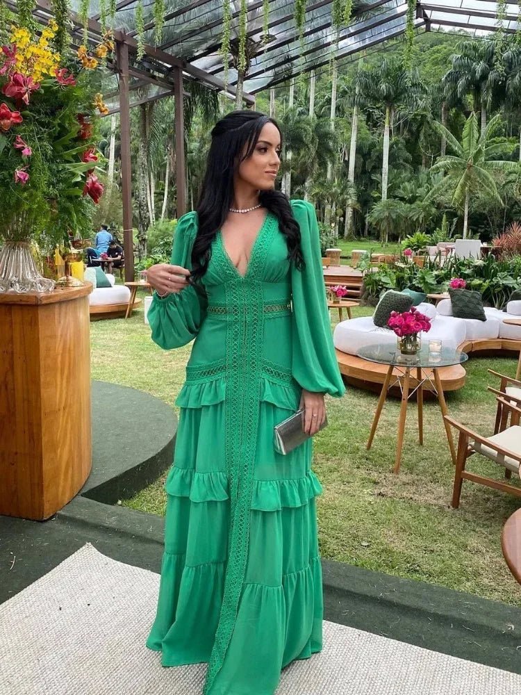 Vestido maxi Molly con escote profundo en V y volantes