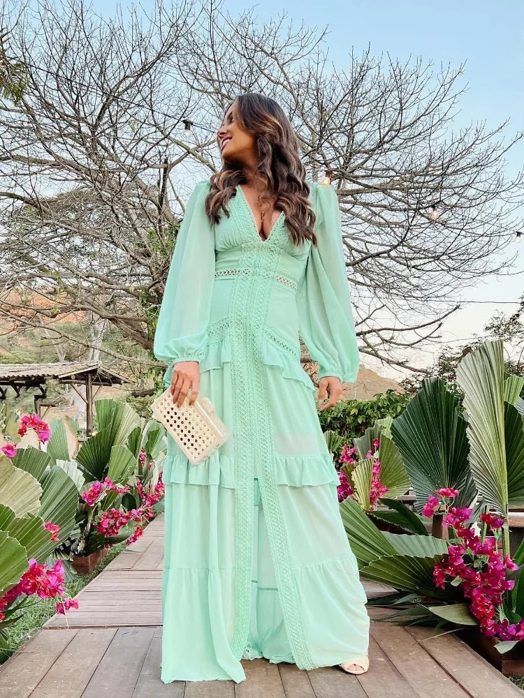 Vestido maxi Molly con escote profundo en V y volantes