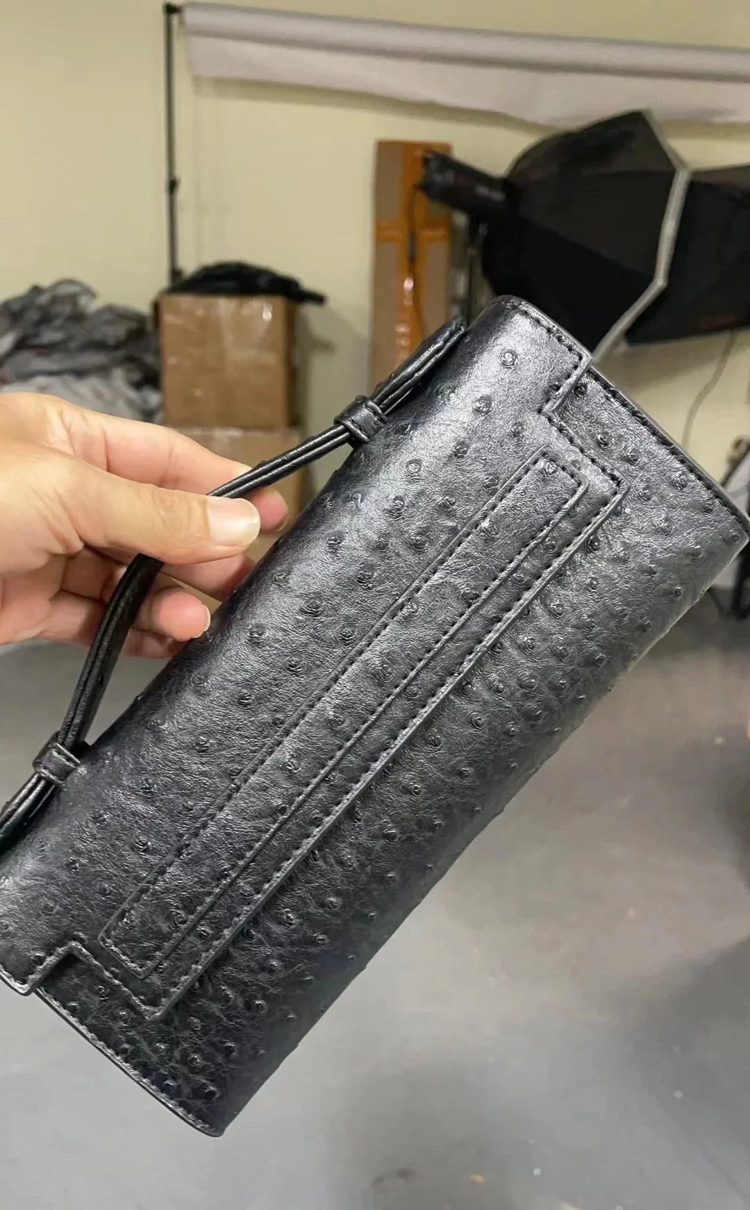 Clutch Bianca con relieve