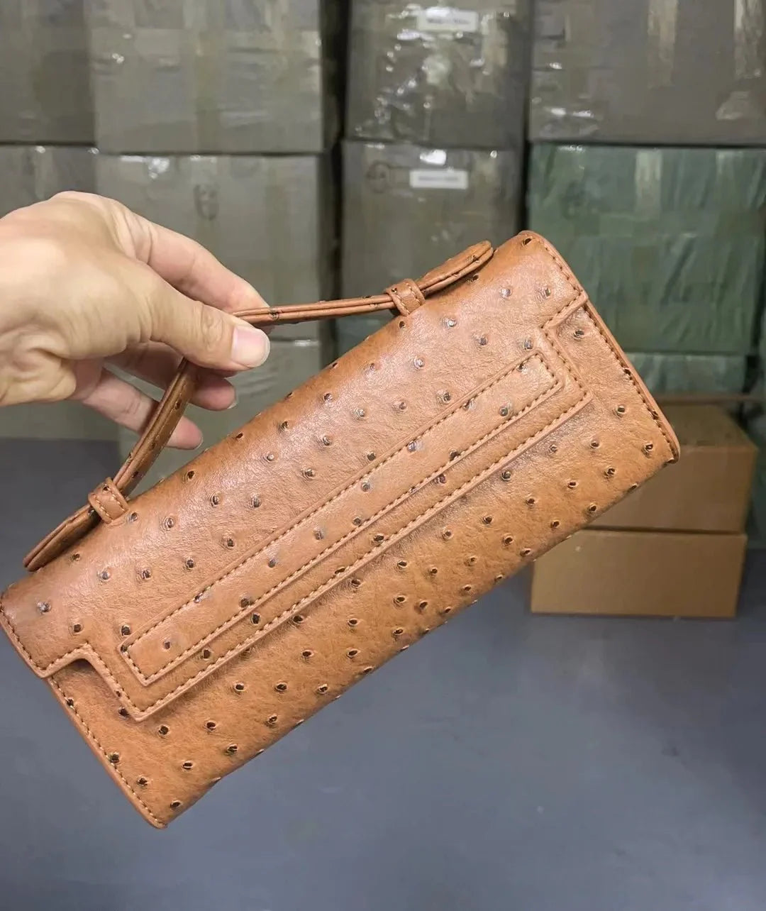 Clutch Bianca con relieve