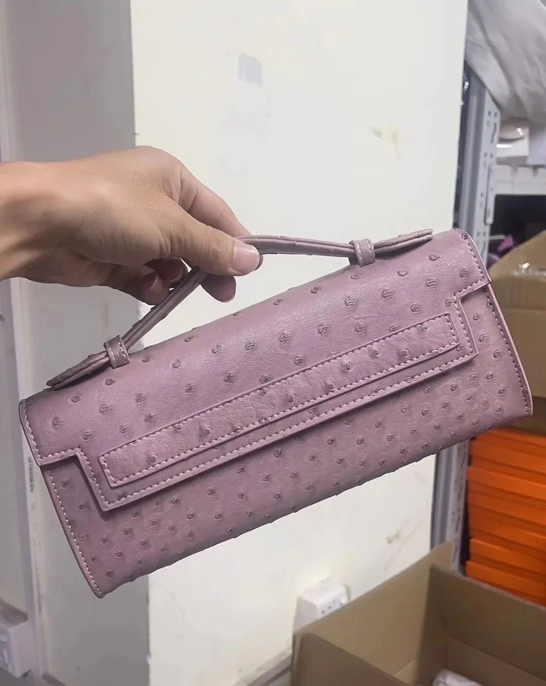 Clutch Bianca con relieve