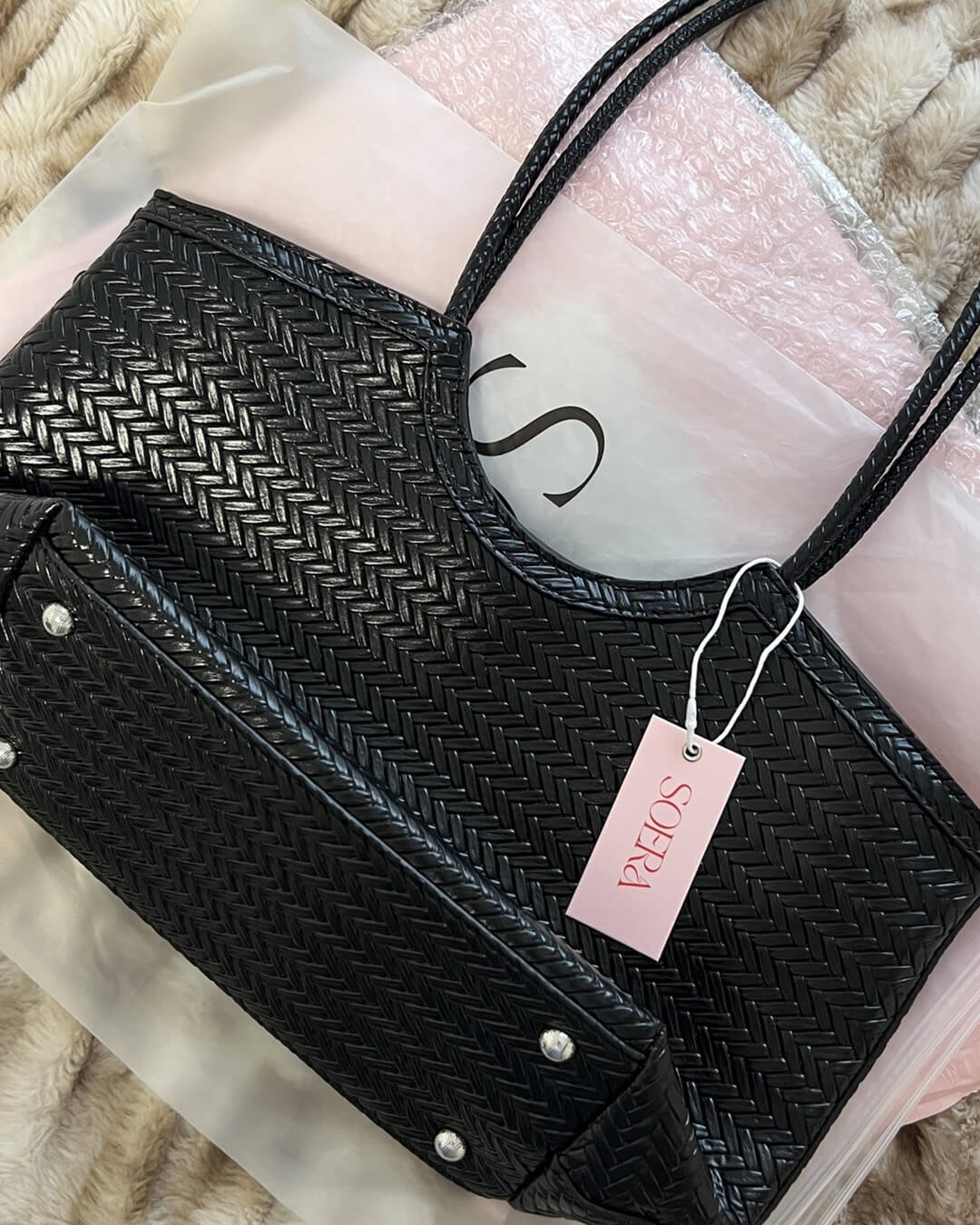 Bolsa Rica Tejida de Imitación de Cuero