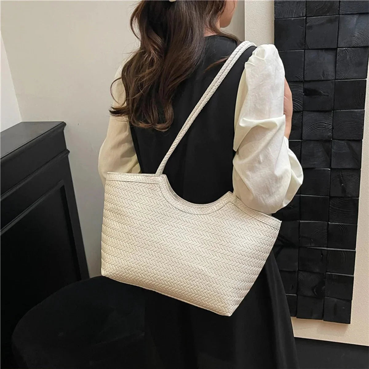 Bolso de mano Riona de tejido texturizado