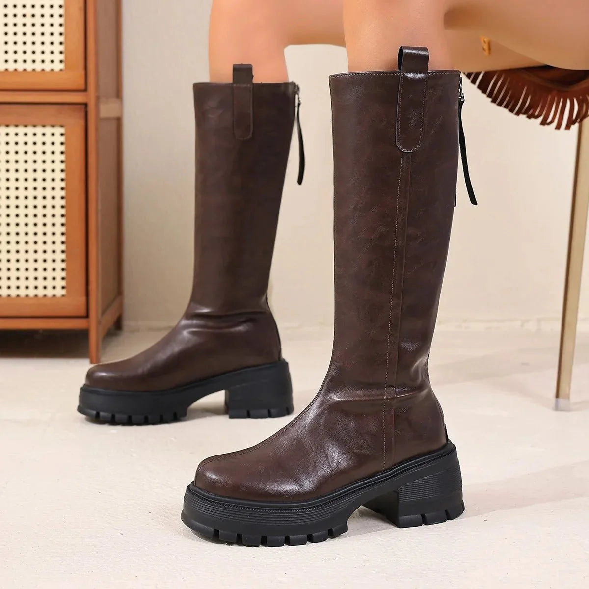 Botas de cuero hasta la rodilla Feliz